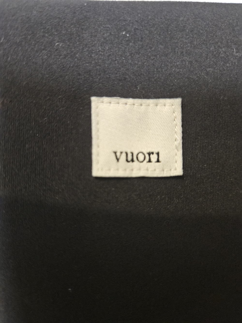 Vuori Ultra High Rise Flare Leggings Black Size M 31 Slimming Buttery Soft Yoga - Picture 13 of 16